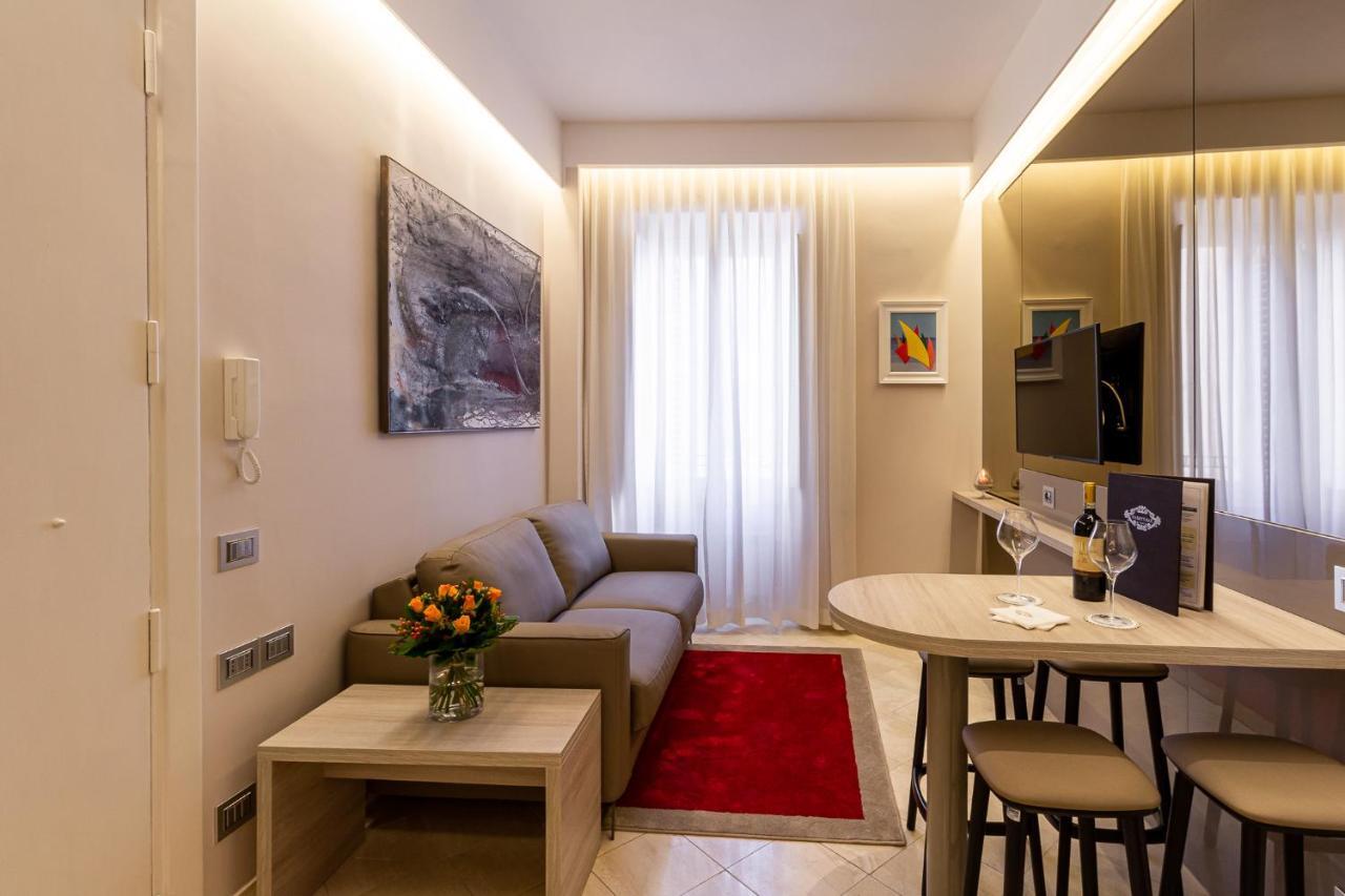 Harry'S Bar Trevi Luxury Apartments - Spagna โรม ภายนอก รูปภาพ